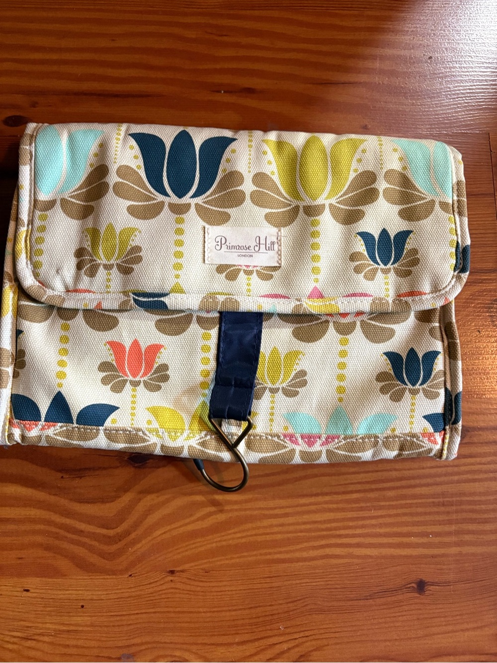 Primrose Hill Floral Hanging Cosmetic Organizer in Cream Multi